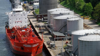 Sau dầu thô, phương Tây áp giá trần với dầu diesel Nga