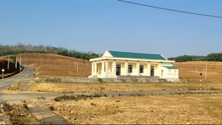 Vì sao người dân vùng rốn lũ quay lưng với khu tái định cư hàng chục tỷ đồng?