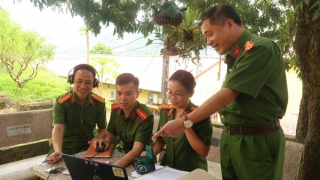 Nghe “tiếng Mông ta”, bà con tẩy chay tổ chức Dương Văn Mình