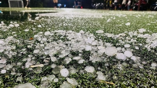 Mưa giông nhiều nơi ở miền Bắc, đề phòng mưa đá