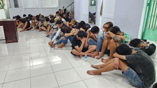 Xử lý nhóm thanh, thiếu niên mang đao kiếm, bom xăng dàn trận “đại chiến”