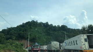 Hàng hóa Việt Nam xuất sang Trung Quốc qua cửa khẩu Lạng Sơn đã nhộn nhịp trở lại