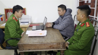 Vợ chồng giám đốc bị tố lừa hơn 30 tỷ đồng: Một mảnh đất bán cho 7 người