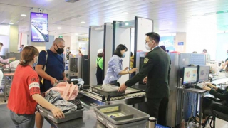 Hàng không tăng cường phòng, chống buôn lậu, gian lận thương mại