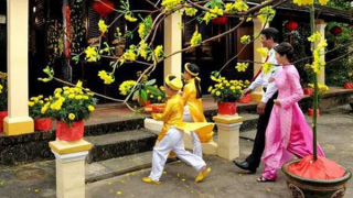 Nghĩ từ một cái tết qua