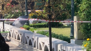 Người phụ nữ bán vé số tử vong bất thường trong công viên