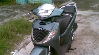 Tìm chủ xe SH trong vụ việc xảy ra tại cửa số nhà 22 Láng Hạ, TP Hà Nội