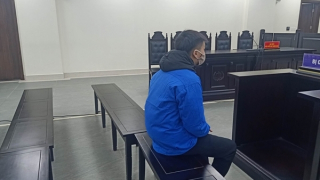 Thanh niên giúp việc nhiều lần xâm hại con gái chủ quán vịt nướng