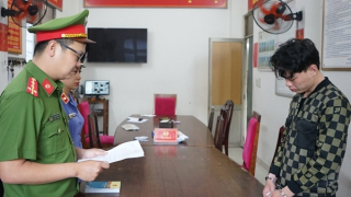 Bắt thêm 2 đối tượng tổ chức sử dụng ma túy tại vũ trường New Phương Đông