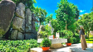 Mùa xuân, mãn nhãn với Núi Cấm