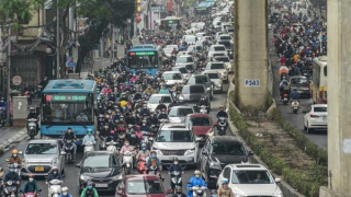 Giải quyết ùn tắc và tai nạn giao thông ở hai thành phố lớn
