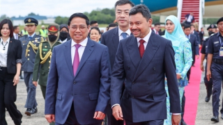 Thủ tướng Phạm Minh Chính bắt đầu thăm Brunei Darussalam
