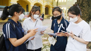 Học sinh "ngóng" phương án thi tốt nghiệp, Bộ Giáo dục và Đào tạo nói gì?