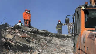 Tìm thấy thêm 3 thi thể trong tòa nhà do Đội cứu hộ Việt Nam phụ trách