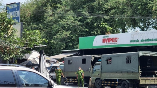 Công an phong tỏa, khám xét Trung tâm đăng kiểm 50-05V