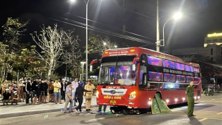 Bắt khẩn cấp lái xe khách tông xe máy khiến hai người chết