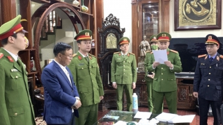 Bắt tạm giam nguyên Phó Chủ tịch UBND tỉnh và nguyên Giám đốc Sở Tài nguyên và môi trường tỉnh Hà Nam