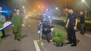 Khởi tố “ma men” phi xe máy hất văng CSGT