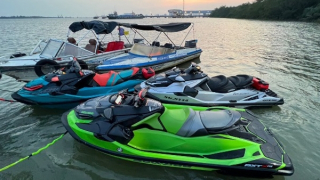 Công an TP Hồ Chí Minh xử phạt nhiều mô tô nước vi phạm