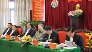 Tạo chuyển biến mạnh mẽ trong tổ chức thực hiện nghị quyết của Đảng về bảo vệ Tổ quốc