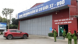 Bắt phó giám đốc và 2 kiểm định viên Trung tâm đăng kiểm 37-09D