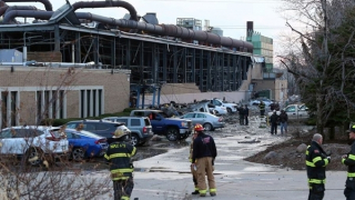 Nhà máy ở Mỹ phát nổ, bắn kim loại nóng chảy vào người dân