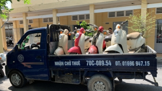 Tạm giữ tài xế ô tô chở 4 xe Scoopy nhập lậu