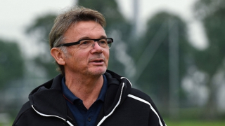 "Giấc mơ con" của huấn luyện viên Troussier