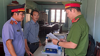 Cán bộ địa chính làm xảo thuật cấp “đè” sổ đỏ lên đất người khác