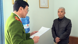 Khởi tố, bắt tạm giam  4 cán bộ đăng kiểm thủy nội địa