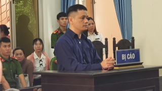 Xét xử vụ cán bộ thi hành án hình sự chiếm đoạt tiền người nhà phạm nhân