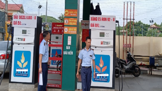 Phạt cửa hàng xăng dầu sử dụng quản lý và nhân viên bán hàng chưa qua đào tạo