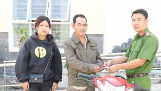 Nhận lại xe máy mất trộm, nữ sinh viết thư cảm ơn Công an phường