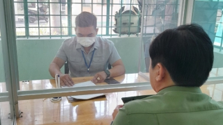 Xử phạt người đàn ông đăng ảnh nhạy cảm của bạn đồng hương lên Facebook