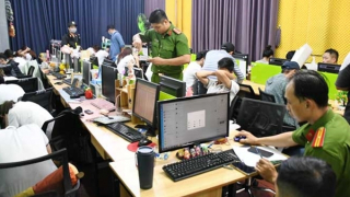 Núp bóng công ty luật để khủng bố đòi nợ thuê