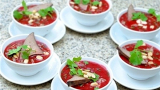 Hà Nội phát hiện ca liên cầu khuẩn lợn đầu tiên qua tiết canh, lòng lợn