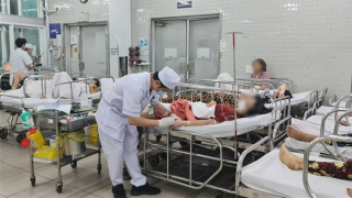 Vì sao nhiều bệnh viện thiếu thuốc, vật tư, trang thiết bị y tế?