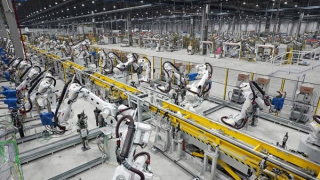 Doanh nghiệp kêu khó khi đổ dồn nộp các khoản gia hạn thuế vào cuối năm