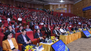 Quảng Ninh chủ trương phát triển mạnh mẽ dịch vụ logistics