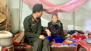 Trung đoàn CSCĐ Nam Trung Bộ xây nhà tình nghĩa, nhận phụng dưỡng mẹ Việt Nam Anh hùng