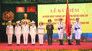 Hội Phụ nữ Bộ Công an đón nhận Huân chương Bảo vệ Tổ quốc hạng Nhì