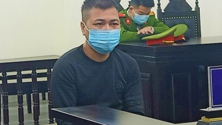 Cuồng yêu dùng xăng đốt người tình, lĩnh 20 năm tù