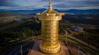 Đại bảo tháp kinh luân lớn nhất thế giới tại Việt Nam chính thức mở cửa