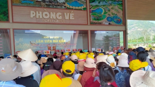 Giảm giá vé, Cáp treo Núi Cấm “hút” du khách