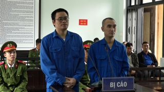 Rủ nhau thuê xe làm ăn rồi đi “cắm” lấy tiền tiêu xài