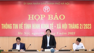 Xử lý cán bộ nhũng nhiễu tự ý đặt ra thủ tục hành chính