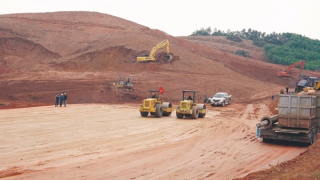 Nỗ lực bàn giao mặt bằng đại dự án cao tốc Bắc - Nam phía Đông