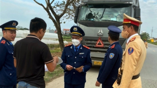 Mạnh tay xử lý vi phạm trật tự an toàn giao thông ở ngoại thành