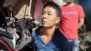 Khởi tố đối tượng vi phạm nồng độ cồn, dùng gạch ném công an