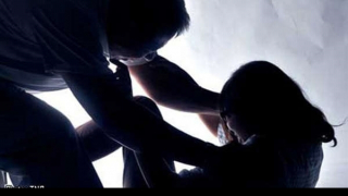 Khởi tố 2 đối tượng hiếp dâm nữ sinh lớp 7